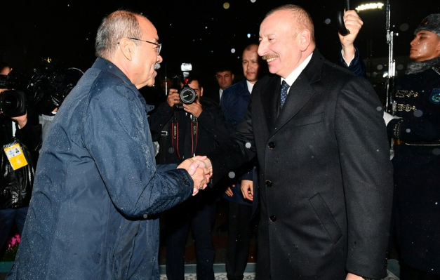 Президент Азербайджана Ильхам Алиев прибыл в Узбекистан