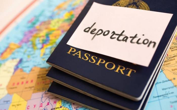 США депортировали на родину 119 граждан Узбекистана
