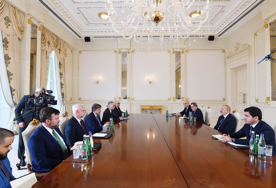 Ильхам Алиев принял помощника госсекретаря США 