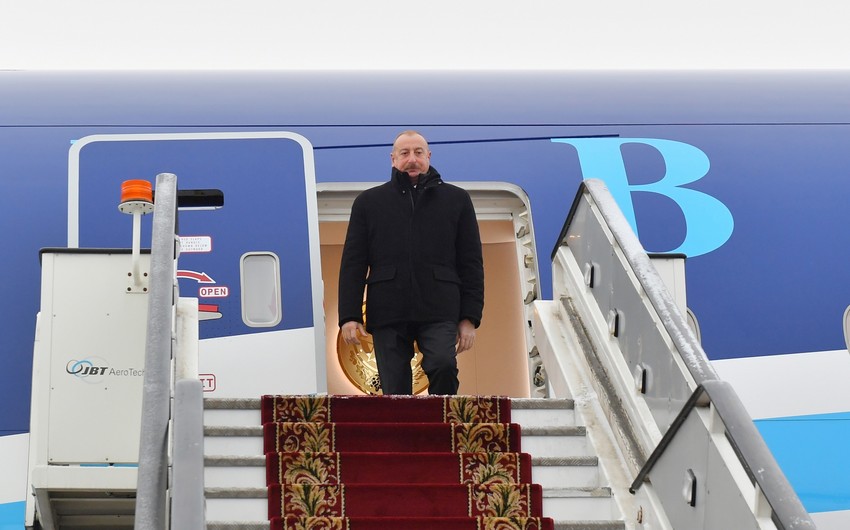 Президент Азербайджана прибыл с рабочим визитом в Санкт-Петербург