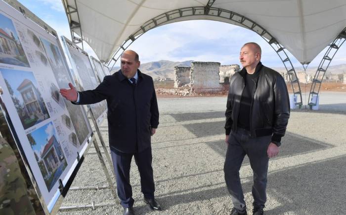 Президент Ильхам Алиев заложил фундамент села Гияслы в Агдамском районе -ФОТО
