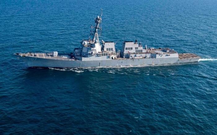 Корабль США сбил две ракеты хуситов в Красном море
