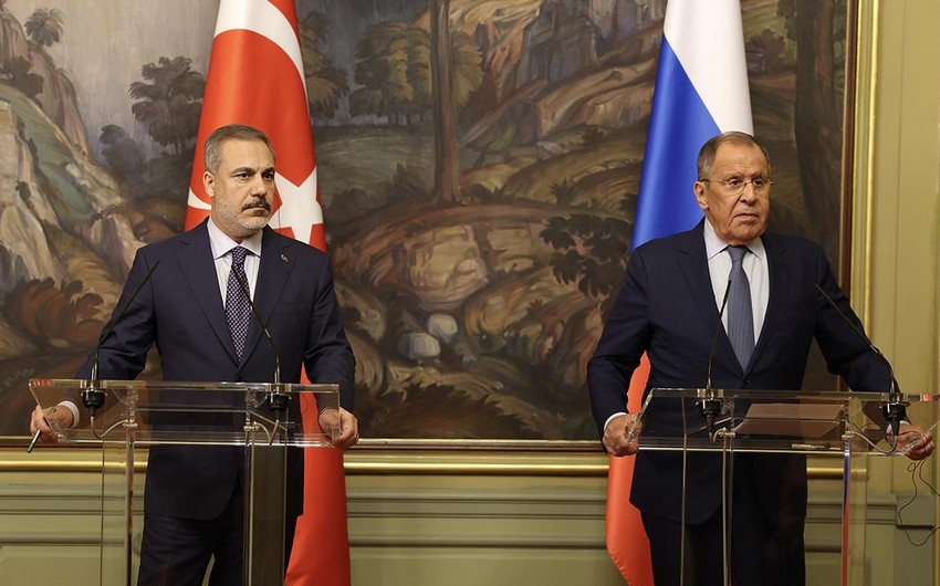 Главы МИД Турции и РФ обсудили урегулирование между Баку и Ереваном