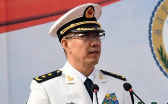 Министром обороны Китая стал адмирал Дун Цзюнь

