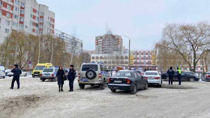 Минздрав РФ сообщил о жертвах в результате стрельбы в брянской гимназии
