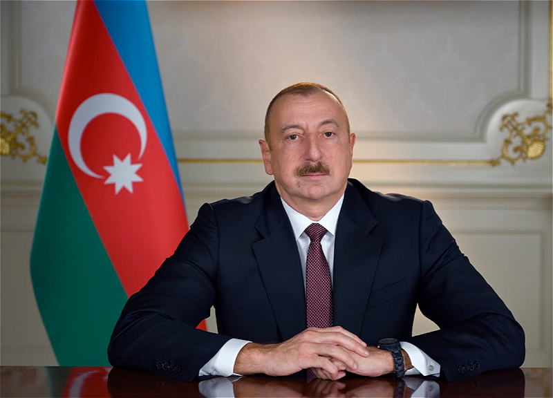 Президент Азербайджана поздравил Короля Бахрейна