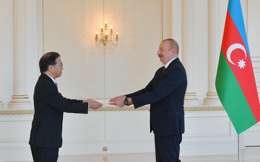 Ильхам Алиев принял верительные грамоты новоназначенного посла Японии