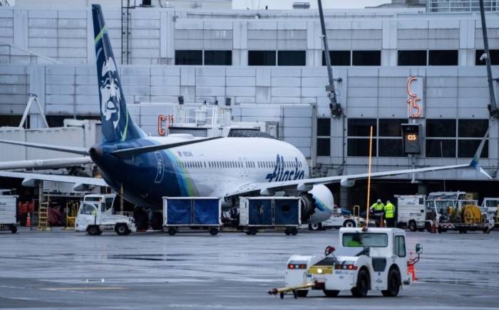Авиационные власти США назвали причину разгерметизации самолета Boeing 737-9 MAX
