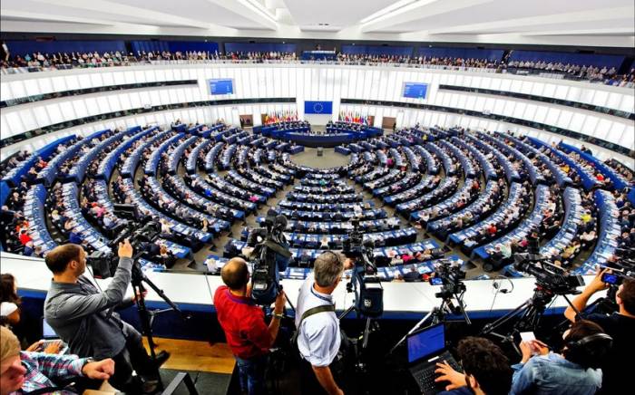 Защищающая интересы мусульман в ФРГ партия намерена избираться в Европарламент
