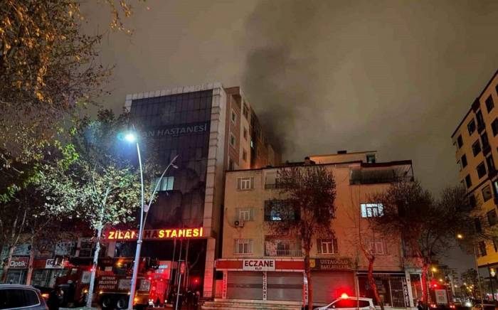 В Турции пациент поджег психиатрическую клинику, эвакуированы 20 человек
