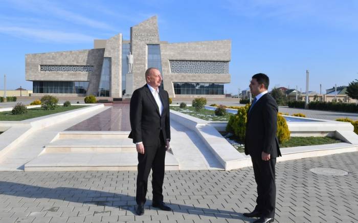  Ильхам Алиев совершил поездку в Нефтчалинский район -ФОТО -ОБНОВЛЕНО