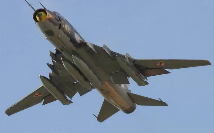 Во Вьетнаме разбился военный самолет Су-22 во время тренировочного полета
