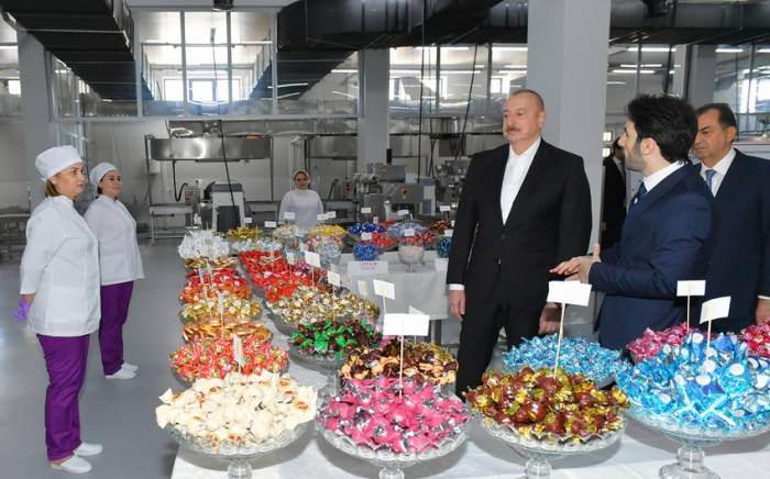 Ильхам Алиев ознакомился в Лянкяране с деятельностью предприятия по производству кондитерских изделий -ФОТО -ОБНОВЛЕНО
