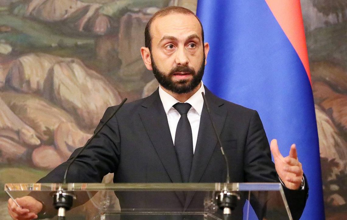 В Армении заявили, что Азербайджан отказывается от европейской переговорной площадки