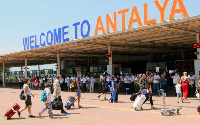 В прошлом году Анталия приняла рекордное число туристов
