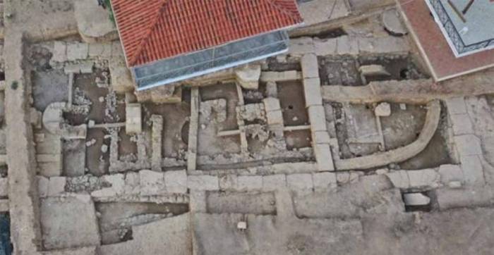 В Греции археологи раскопали храм Артемиды, где совершались жертвоприношения -ФОТО