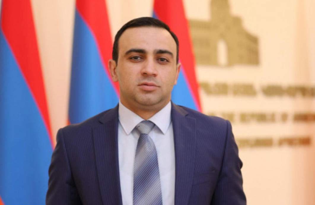 В аппарате Пашиняна признали, что армянский народ веками не имел государственности