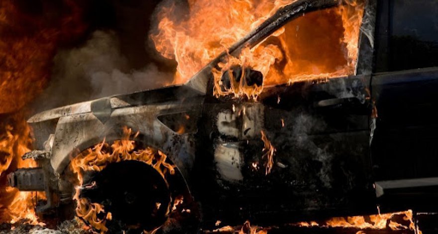 В Геранбое загорелся легковой автомобиль