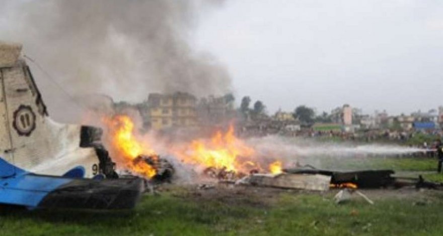 На территорию аэропорта на востоке ДР Конго упала бомба