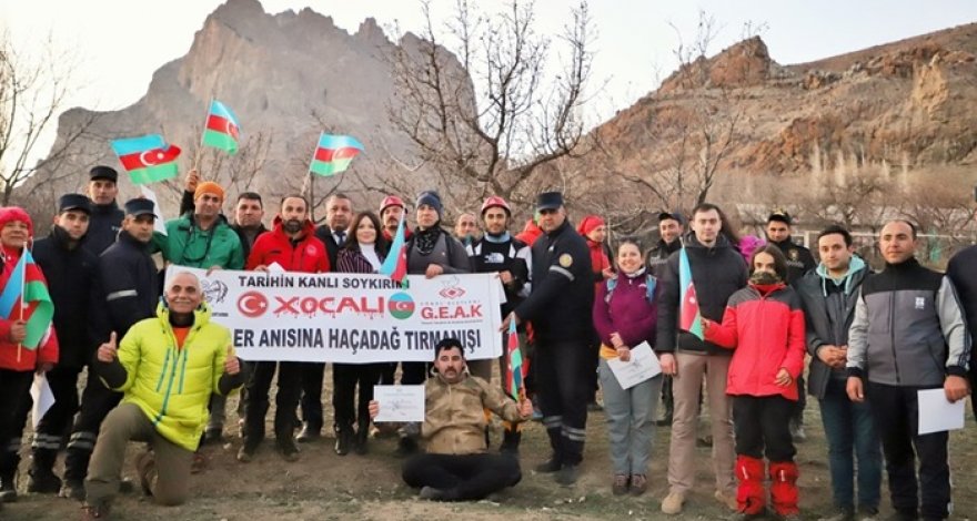 Турецкие альпинисты почтили память жертв Ходжалинской трагедии 