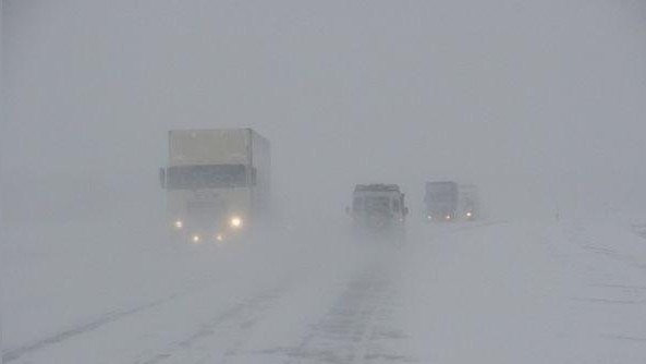 В восьми областях Казахстана закрыли дороги из-за непогоды
