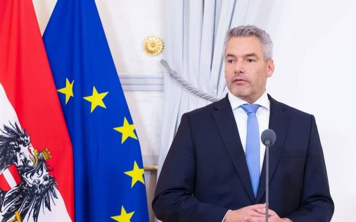 Австрийский канцлер: Помогаем Украине в рамках своего нейтралитета
