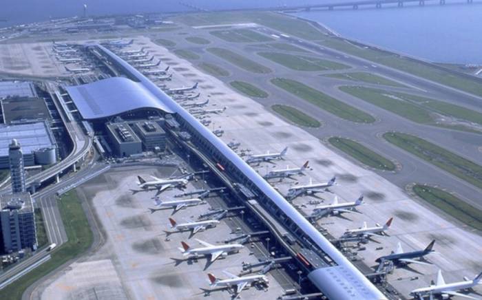 В аэропорту Кансай на западе Японии столкнулись два самолета
