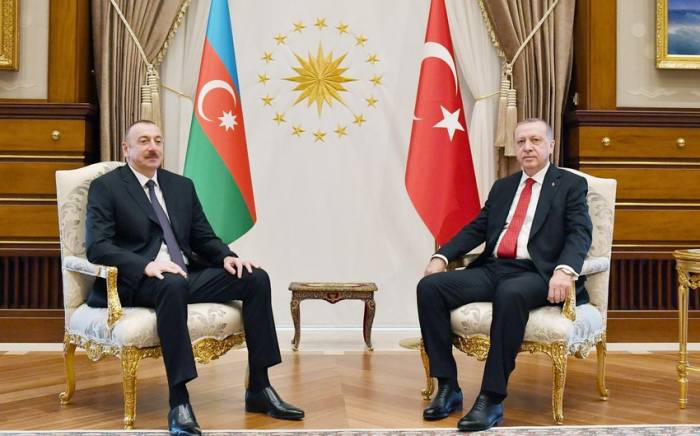 Президент Азербайджана Ильхам Алиев поздравил Реджепа Тайипа Эрдогана
