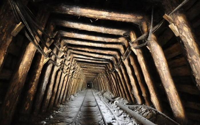 На востоке Турции произошло обрушение породы на шахте
