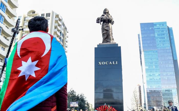 В Азербайджане минутой молчания почтили память жертв Ходжалинского геноцида

