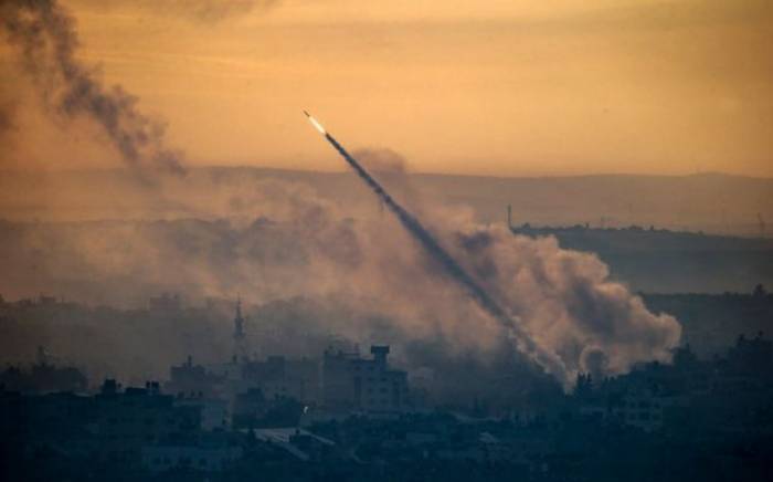 Отряды "Хезболлах" обстреляли ракетами базу ВВС на севере Израиля
