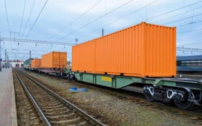 Казахстанская компания в феврале отправила по Среднему коридору 3 контейнерных поезда
