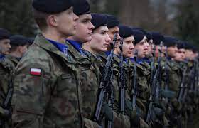 Польша увеличит численность армии до 220 тысяч
