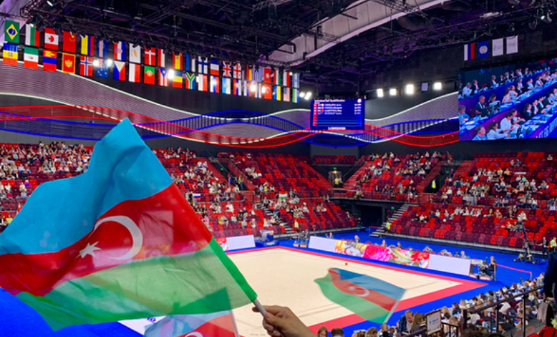 Гимнастки из Азербайджана готовится к турниру в Румынии