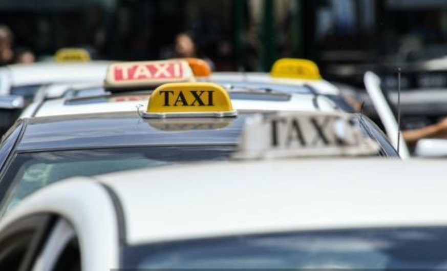 AYNA: За выдачу разрешений водителям такси, не прошедшим спецкурсы, предусмотрен штраф до 1 200 манатов