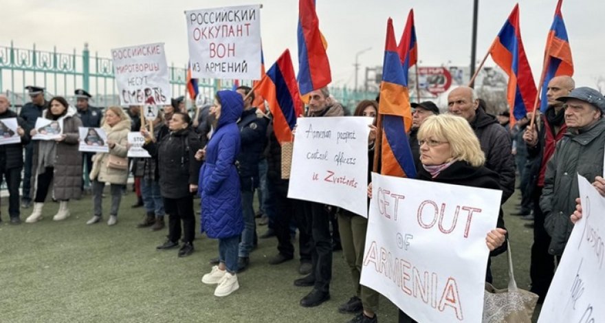 В Ереване прошла акция с требованием высылки российских пограничников из страны