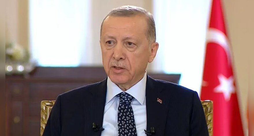 Эрдоган прервал выступление из-за прозвучавшего азана
