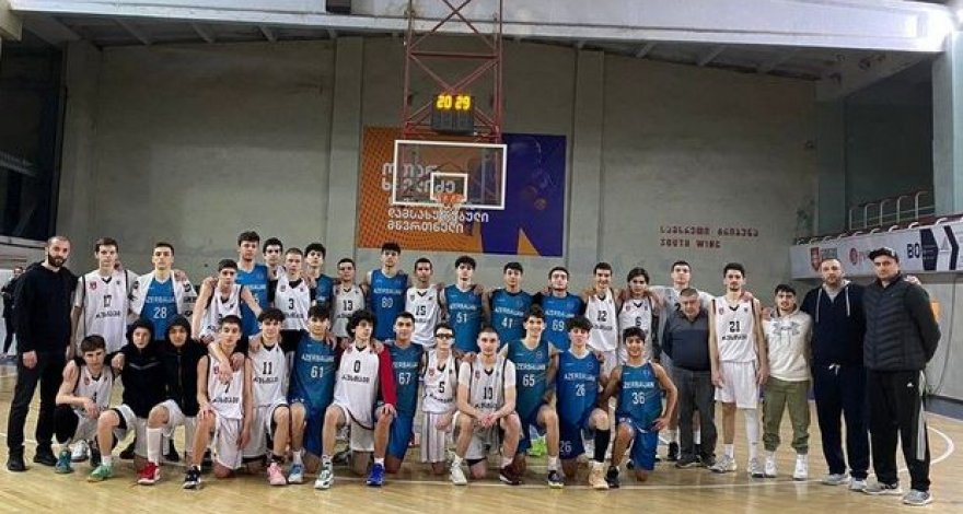 Сборная Азербайджана по баскетболу одержала две победы в Грузии