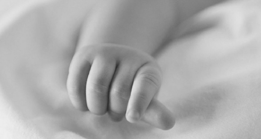 В Сумгайыте во дворе больницы обнаружен труп младенца

