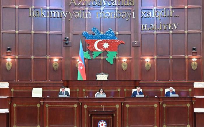 Милли Меджлис поздравил президента Ильхама Алиева и Мехрибан Алиеву по случаю праздника Новруз 
