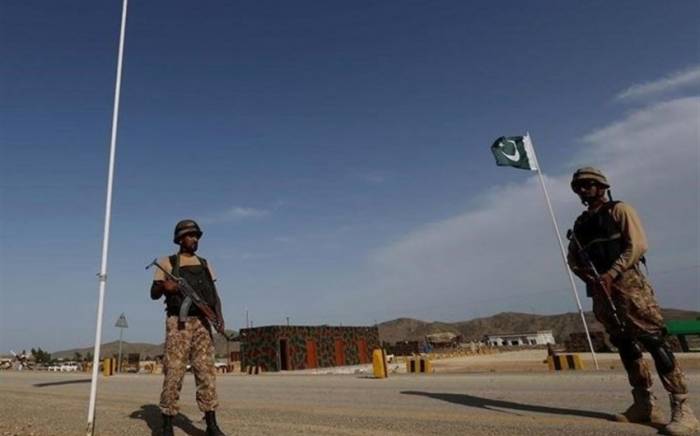 "Талибан" сообщил о восьми погибших мирных жителях при авиаударе Пакистана

