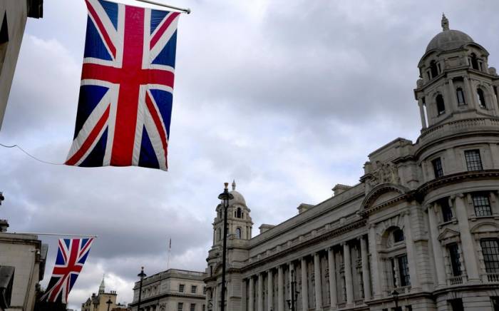 Британия собирается провести саммит Европейского политического сообщества в июле
