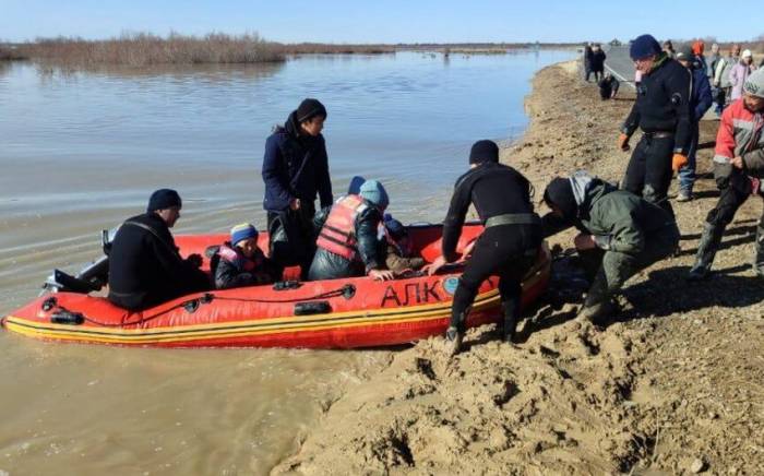 В Казахстане эвакуировали более 11 тыс. человек в связи с паводками
