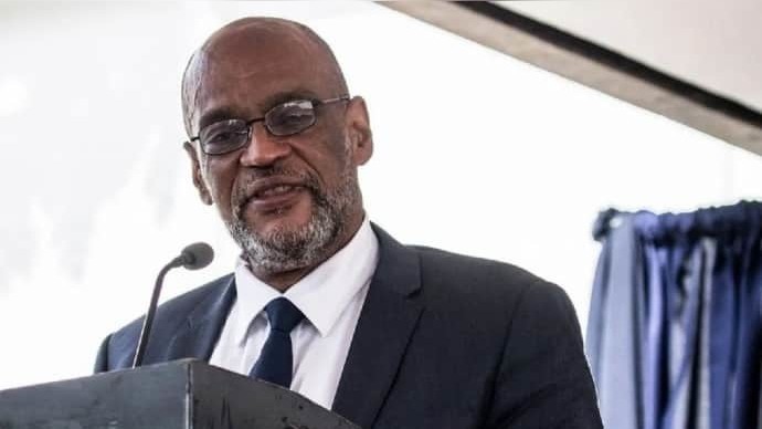 Премьер Гаити подал в отставку на фоне захвата бандами части столицы
