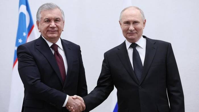Президент Узбекистана поздравил Путина с победой на выборах
