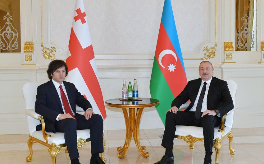 Началась встреча президента Азербайджана и премьер-министра Грузии один на один