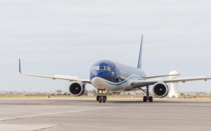 Пассажирский самолет Баку-Москва совершил вынужденную посадку в Шереметьево
