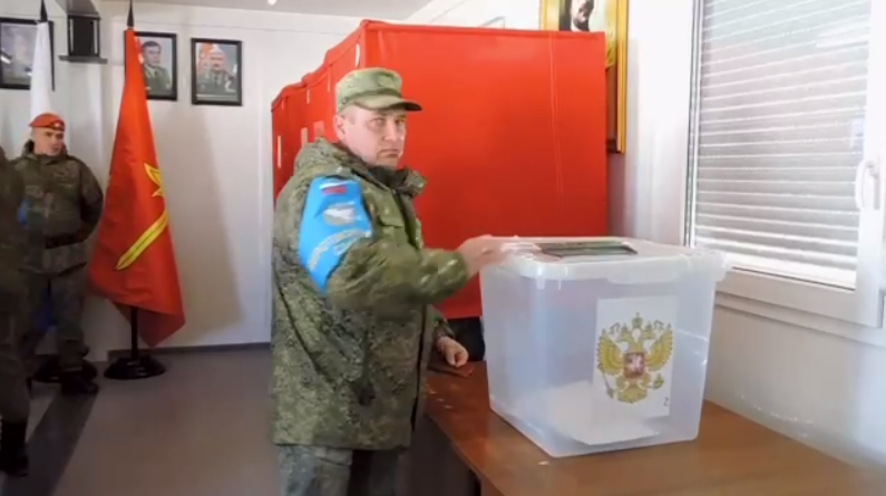 Росмиротворцы в Ходжалы досрочно проголосовали на выборах президента России