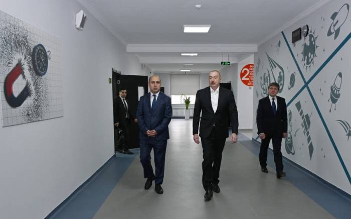 Ильхам Алиев принял участие в открытии нового здания полной средней школы в поселке Бум -ФОТО
