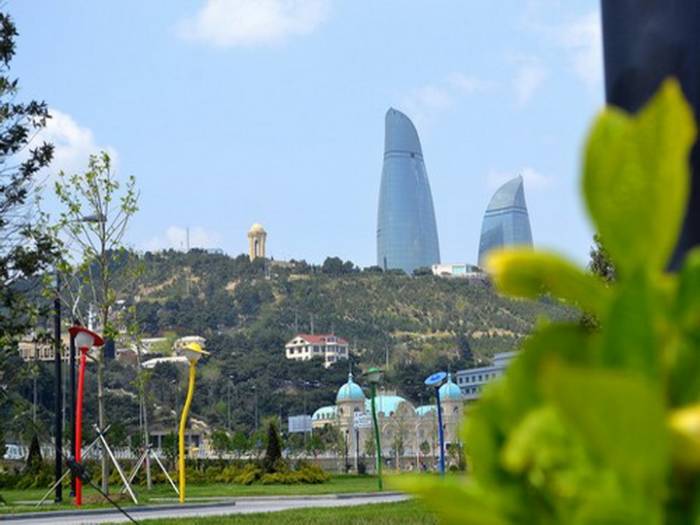 Завтра в Баку ожидается 28 градусов тепла, в районах 31